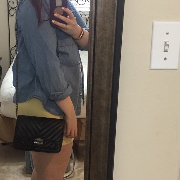 LAST ONE Quilted Chains Black Crossbody Bag - Picture 5 of 5